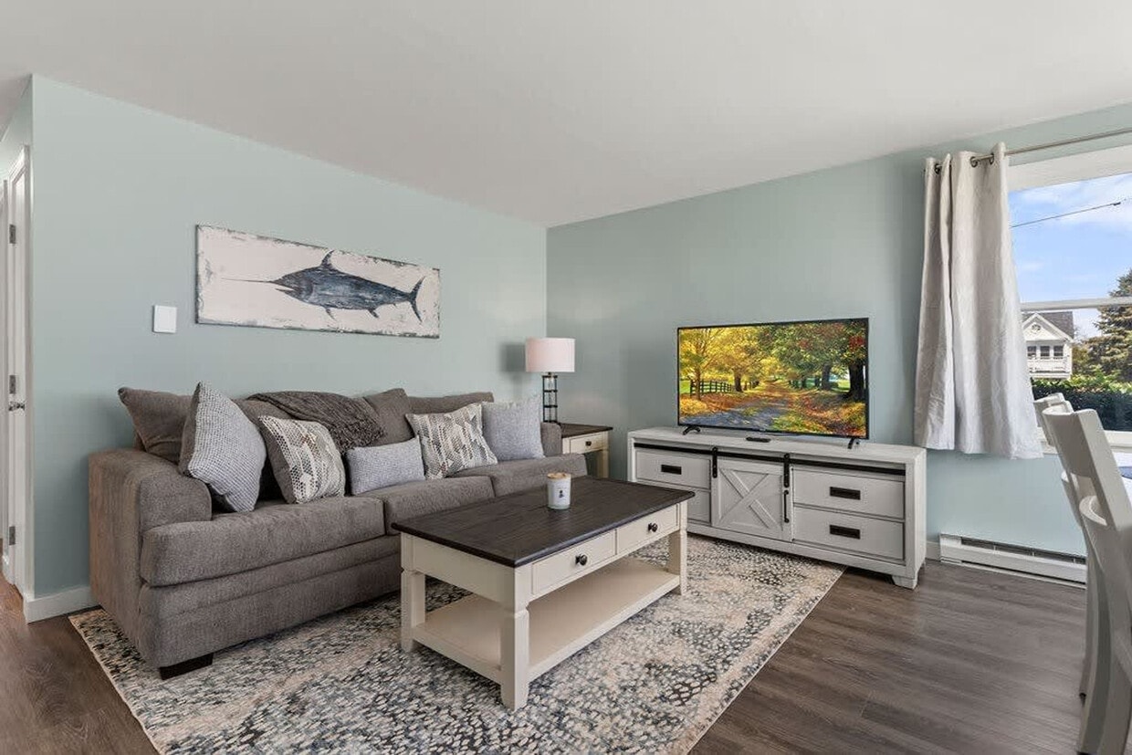 Primary Photo - 911 Ocean Blvd