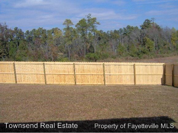 Building Photo - 2228 Lakedale Dr