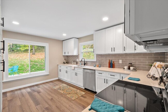 Building Photo - 117 Marble Dr