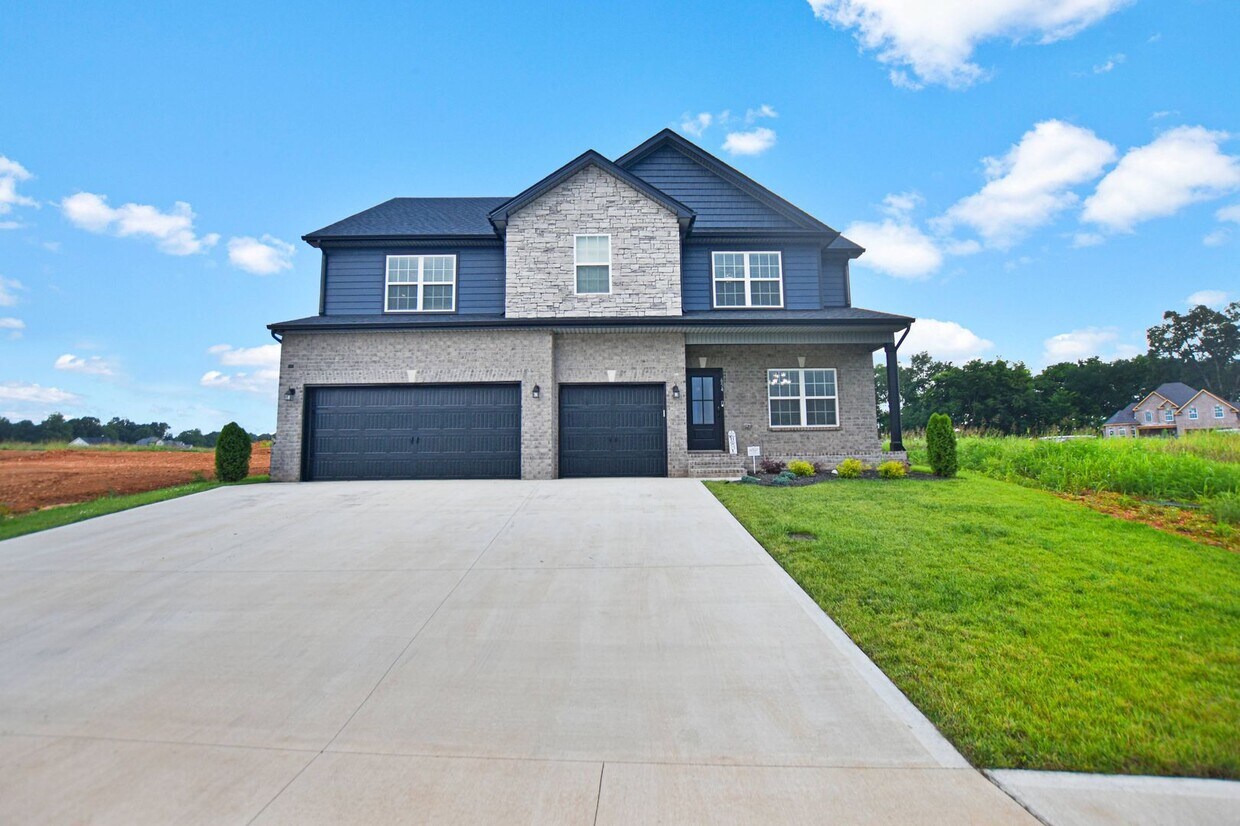 Foto principal - Pet Friendly Four Bedroom with Bonus!