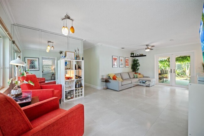 Foto del edificio - 350 NE 59th St