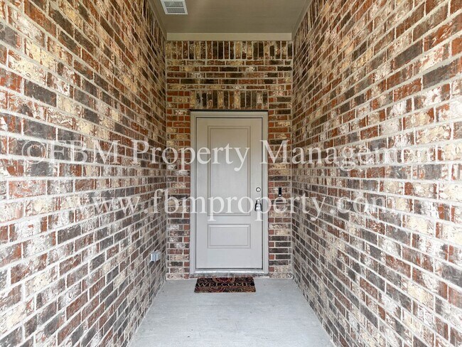 Foto del edificio - 864 Keystone Ct