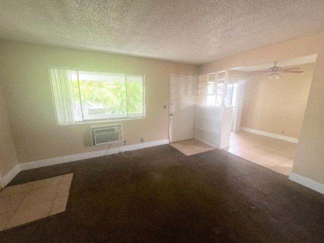 Building Photo - 587 Silverwood Ave