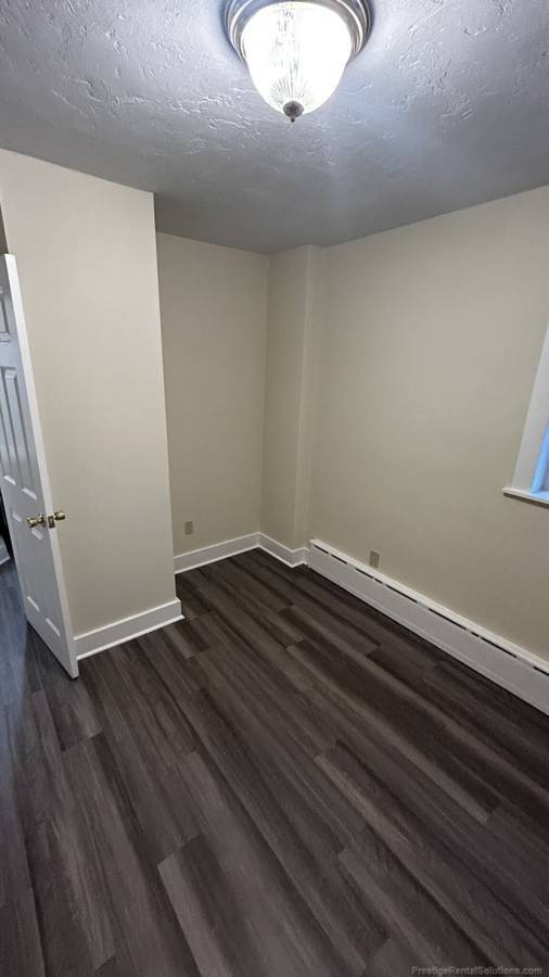 Foto del edificio - 1144 River St