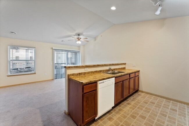Building Photo - 2896 Pleasant View Rd