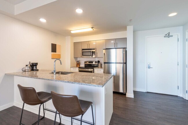 Building Photo - 505 Congress St