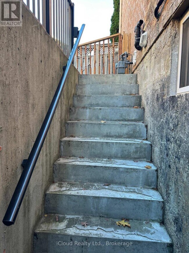 Photo du bâtiment - 5215 Micmac Crescent