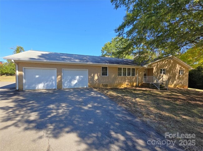 Foto del edificio - 9301 Gold Hill Rd