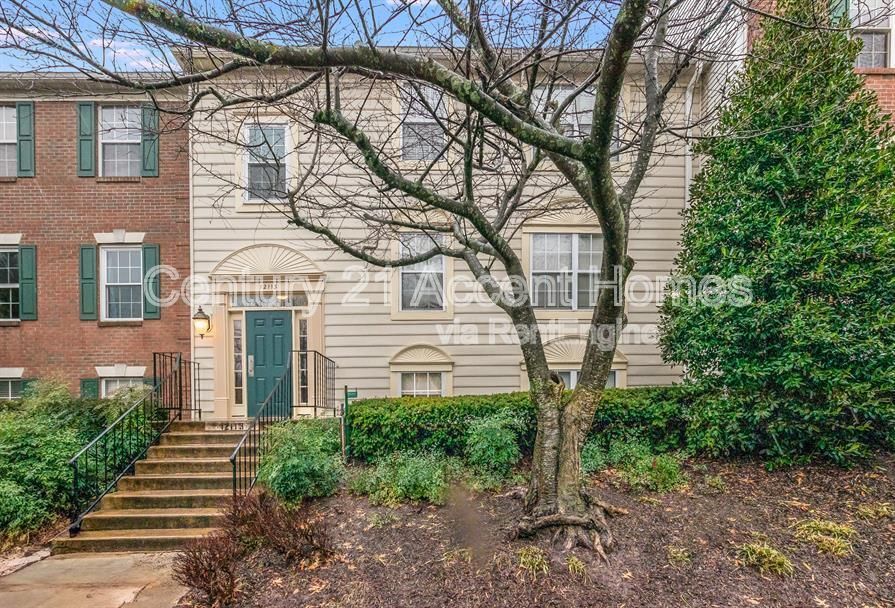 Foto principal - 12113 Greenway Ct