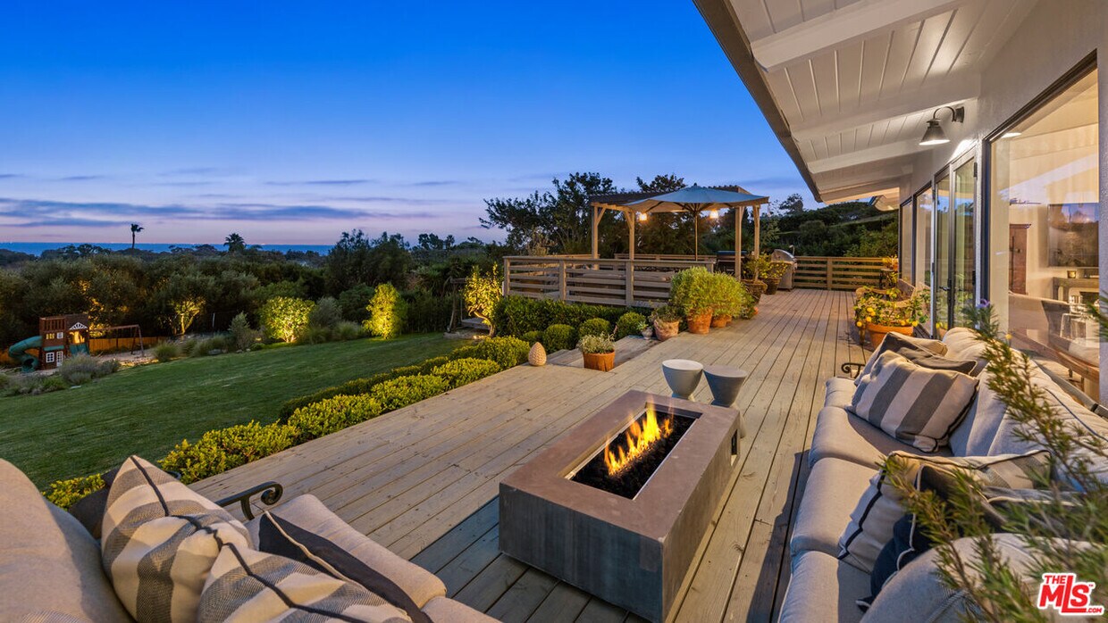 Foto principal - 7005 Grasswood Ave