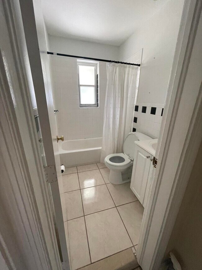 Building Photo - 509 Worthmore Dr
