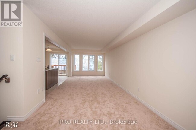 Photo du bâtiment - 755-755 Linden Dr