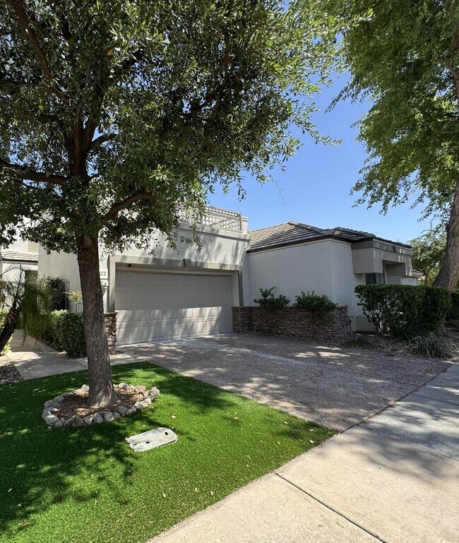 Building Photo - LUXURY LAKEFRONT GAINEY RANCH TOWNHOME WITH GOLF COURSE VIEWS – RESORT STYLE SCOTTSDALE LIVING!