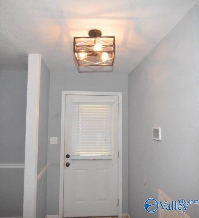 Foto del edificio - 4624 Daugette Dr NW