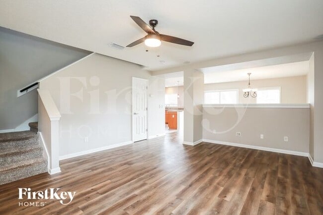 Building Photo - 217 Cezanne Cir