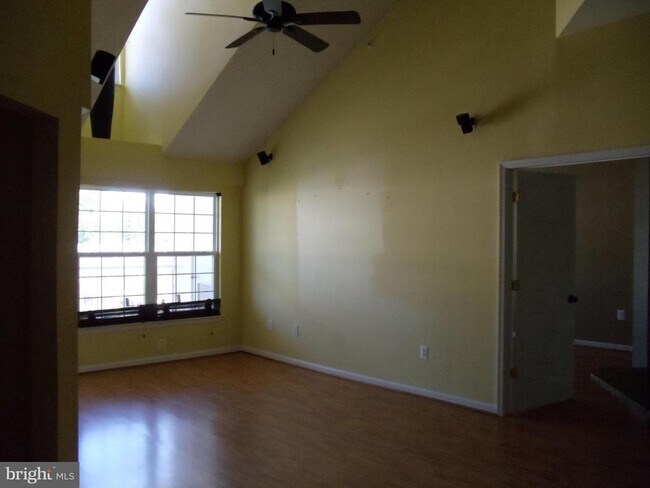 Foto del edificio - 2701 Bellforest Ct