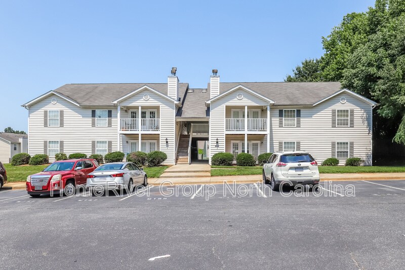 Foto principal - 802 Moultrie Ct