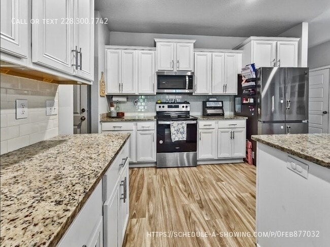 Building Photo - 5065 Fairbury Way