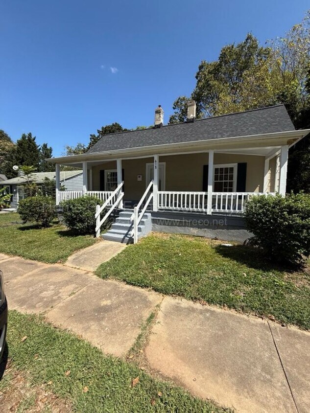 Foto principal - 615 Mulberry St SW