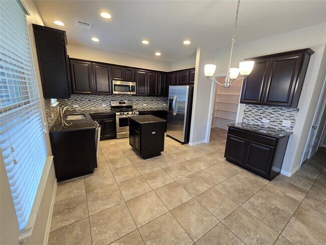 Foto del edificio - 112 Cypress Bend Ct
