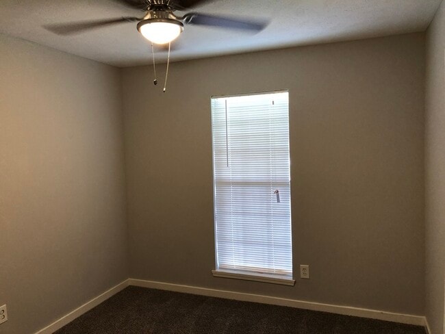 Building Photo - Beautiful Home in Byram!!