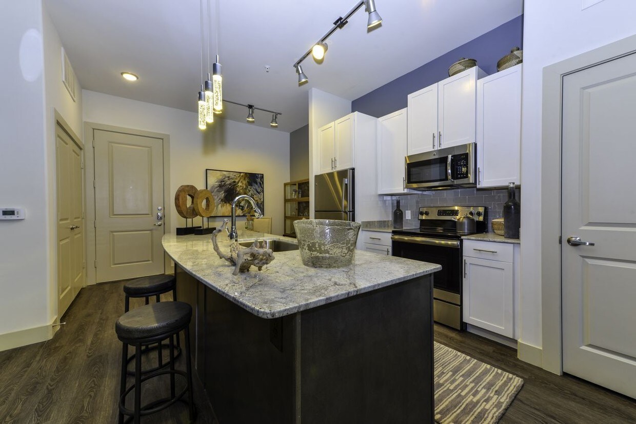 Cortland at Phipps Plaza Apartments Atlanta, GA