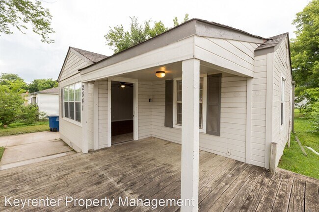 Building Photo - 2 br, 1 bath House - 2541 E Newton St N