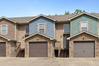 Primary Photo - 1723 Thistlewood Dr