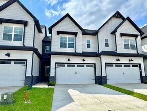 Building Photo - 4839 Chatelet Dr