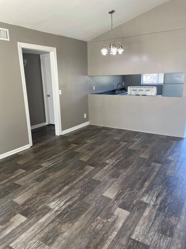 Magnolia Terrace Apartments in Jacksonville, FL
