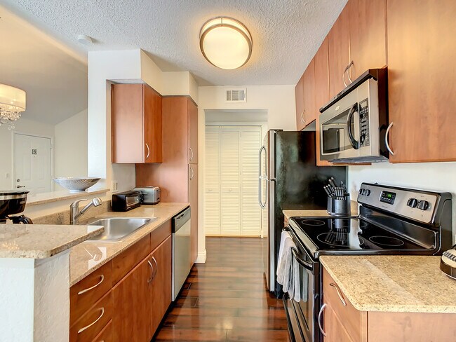 Cocina totalmente equipada - 11562 Westwood Blvd