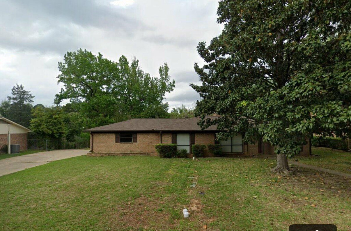 Primary Photo - 808 Joel Dr