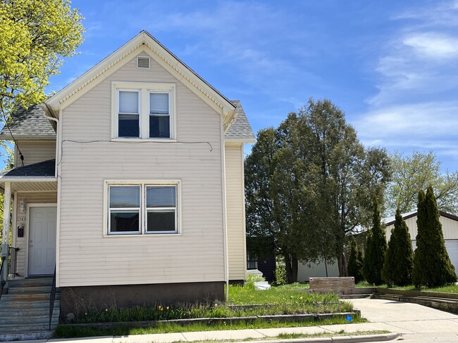 Building Photo - 1945 N 15th St