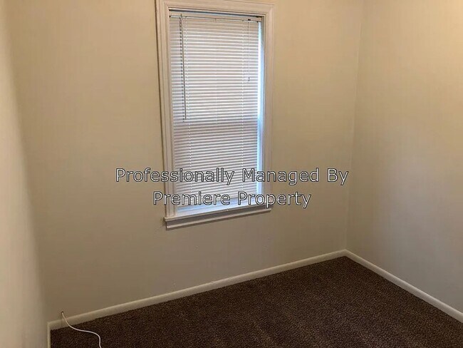 Foto del edificio - 2 Bed 1 Bath