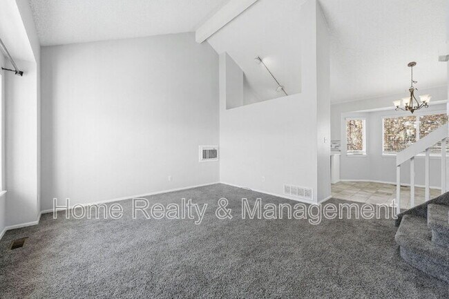 Building Photo - 13223 Quivas St