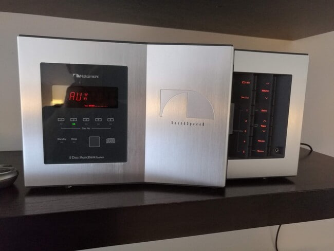 Building Photo - 1250 Av des Pins O