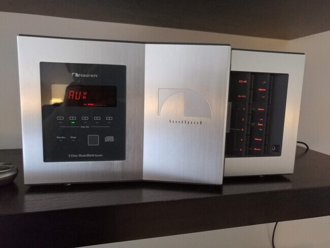 Photo du bâtiment - 1250 Av des Pins O