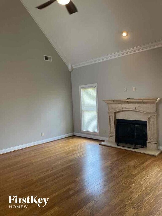 Building Photo - 2029 Timberline Dr