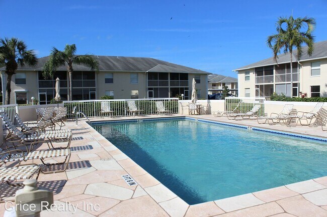 Building Photo - 3 br, 2 bath House - 745 Landover Cir #204