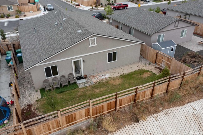 Building Photo - 698 Valmy Dr