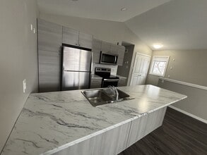 Building Photo - 58 Pilgrim Ave