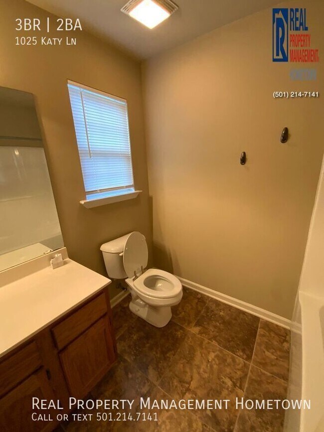 Building Photo - Beautiful 3-Bed 2-Bath Home