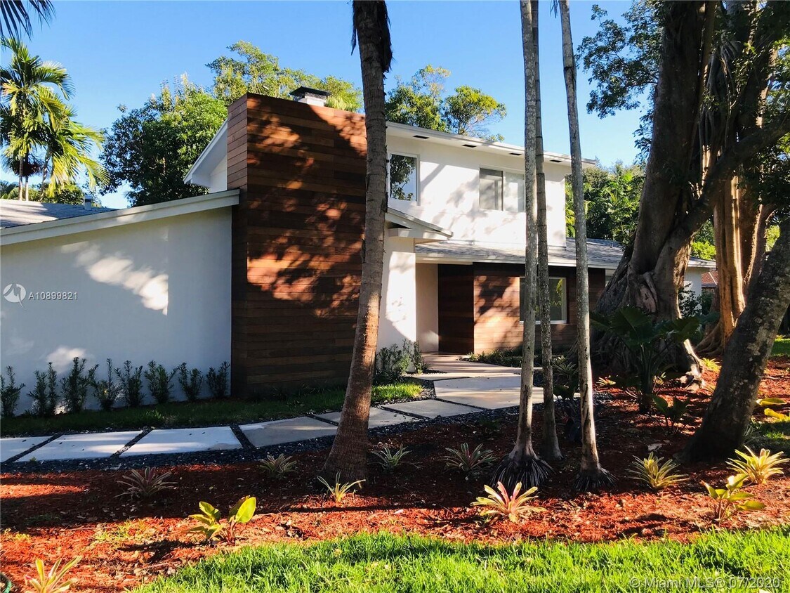 Primary Photo - 6445 SW 135th Dr