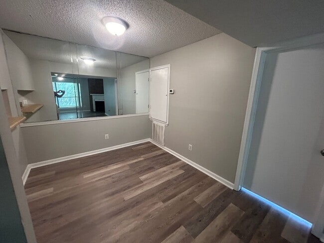 Foto del edificio - 3609 Juneau Rd