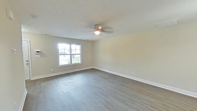 Building Photo - 117 Underwood Street