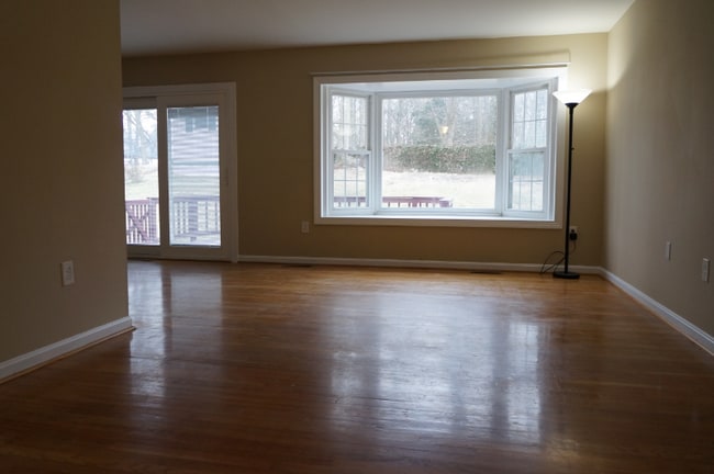 Building Photo - 2504 Bristol Cir