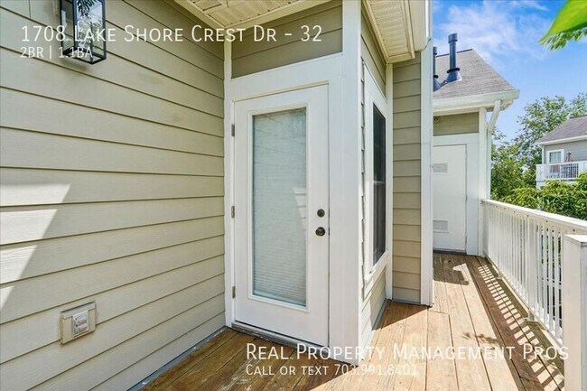Foto del edificio - 1708 Lake Shore Crest Dr