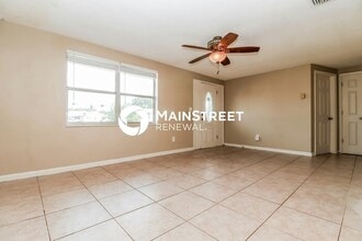 Building Photo - 2413 Palmwood Dr