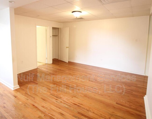 Foto del edificio - 318 Saline St