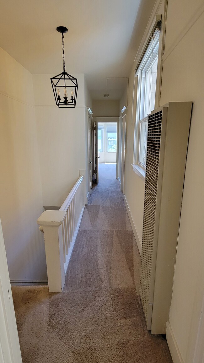 Hallway - 3940 Mission St
